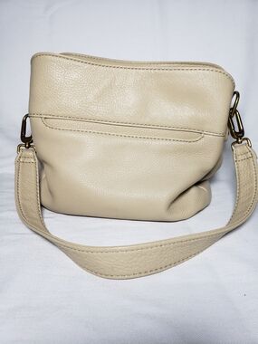HOBO Cream Beige Pebble Leather Triple Compartment Shoulder Bag Purse Pocket